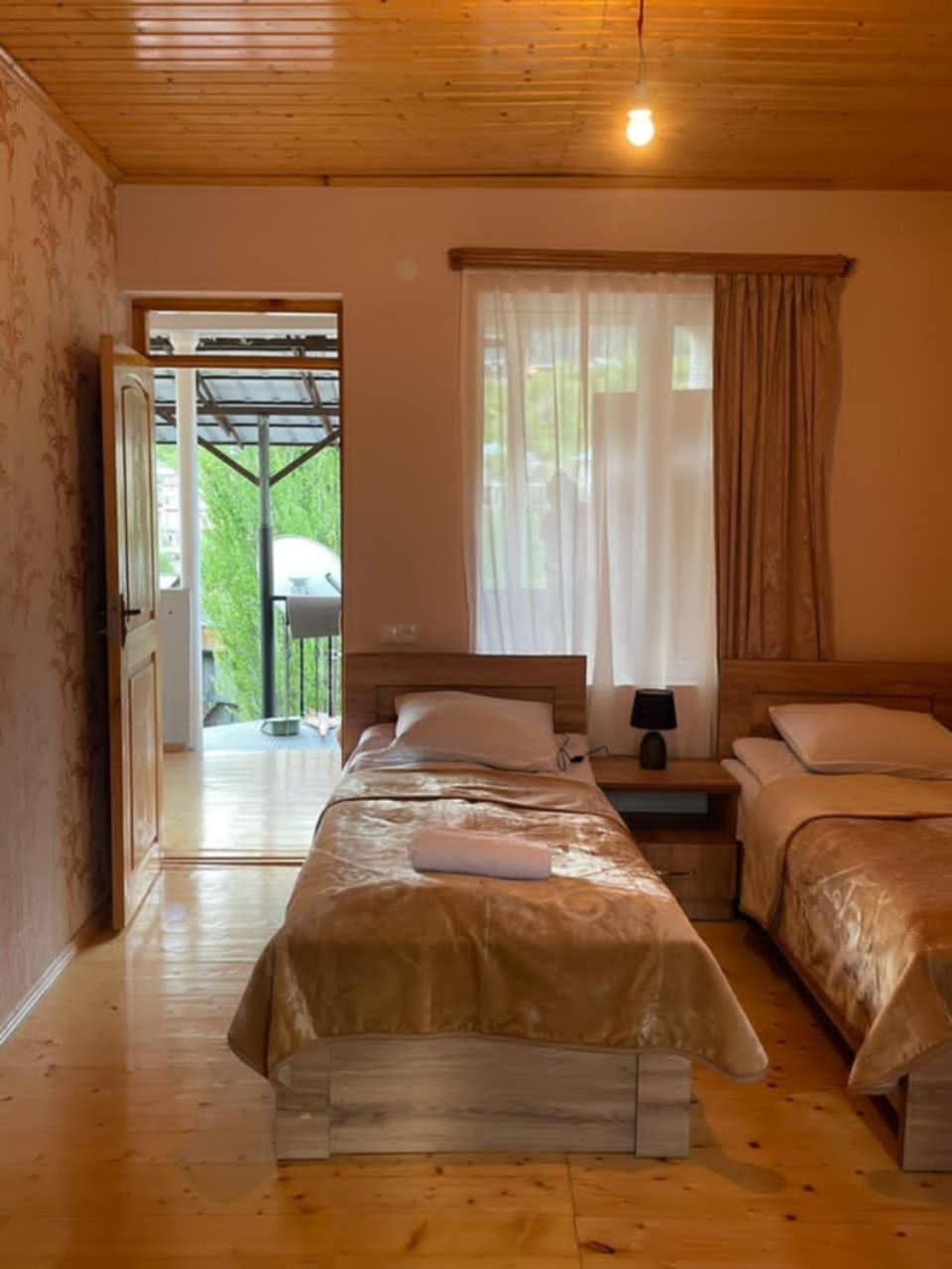 Guest House Nene 梅斯蒂亚 外观 照片